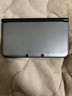 ニンテンドー3DS LL シルバー×ブラックのサムネイル
