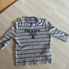 Prada服のサムネイル