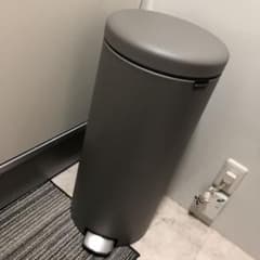 【美品早い者勝ち】brabantia 30リットル　ミネラルコンクリートグレーのサムネイル