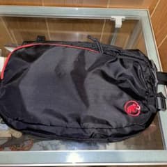 超美品　マムート　ウエストバックのサムネイル