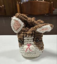 ハンドメイド 手編み キジ猫モチーフ 巾着 1点のサムネイル