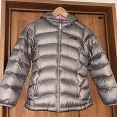 Patagonia パタゴニア ダウンジャケット グレー　140のサムネイル