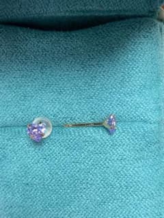 k18金紫色のハート型スタッドピアス