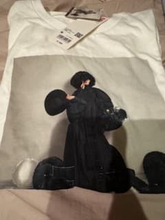 吉田ユニ　ユニクロ　Tシャツのサムネイル