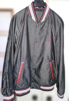 BURBERRY　スタジャンのサムネイル