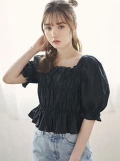 GRL グレイル スクエアネックシャーリングショートトップスのサムネイル