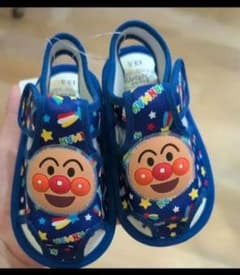 【新品】おとの鳴るアンパンマン ベビーサンダル13.5 青のサムネイル