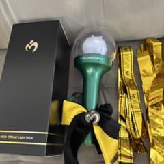 ミセスグリーンアップル　ライトスティック　２本ペンライト　銀テ付き Mrs.GREEN APPLE ペンライト 銀テープ ライトスティックリボン - メルカリ