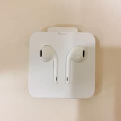 iPhone11 純正イヤホンのサムネイル