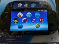 PS　Vita PCH-1000 本体　ソフト・メモリーカード付きのサムネイル
