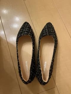 黒と金のツイードパンプス 40サイズのサムネイル