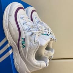 FILA スニーカーのサムネイル