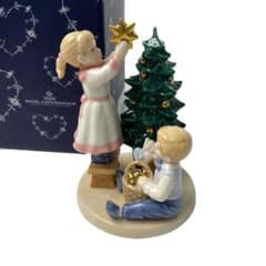 ロイヤルコペンハーゲン オブジェクララ＆ペーター クリスマスフィギュ