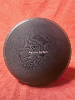 harman/kardon ワイヤレスBluetoothスピーカー 円形 箱無 Harman Kardon ワイヤレススピーカー 本体 - メルカリ
