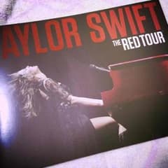ゆーな様専用。Taylor Swift ライブパンフレットのサムネイル