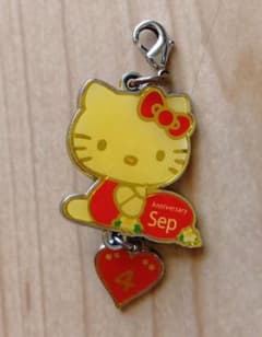 Hello Kitty 9月 アニバーサリー チャーム - メルカリ