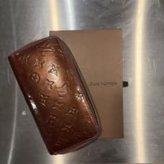 箱あり LOUIS VUITTON ヴェルニ 長財布