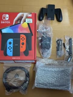 d*3様 完全新品　任天堂純正 Switch 有機ELモデル 周辺機器・外箱付きのサムネイル