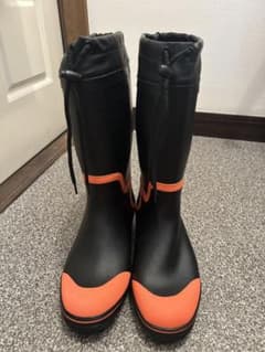 黒とオレンジの防水ロングブーツ(畑用)(XL)のサムネイル