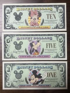 Disney Dollars セット ($1, $5, $10) 1998年 Disney Dollars セット ($1, $5, $10) 1998年 - メルカリ