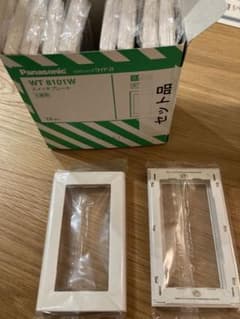 パナソニックコスモシリーズワイド21 スイッチプレートスクエア　WT8101Wのサムネイル