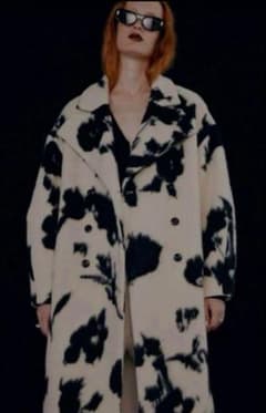 AMERI UND SHADOW FLOWER WOOL COATのサムネイル