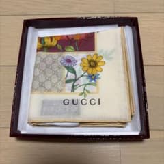 GUCCI ハンカチのサムネイル
