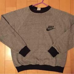 【値下げ】NIKE スウェット トレーナーのサムネイル