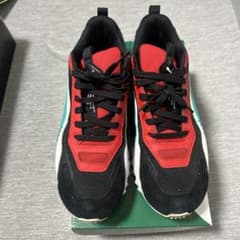 Puma スニーカー レッド/ブラック/ホワイトのサムネイル