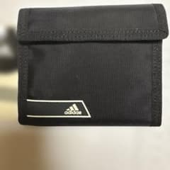 adidas二つ折りサイフのサムネイル