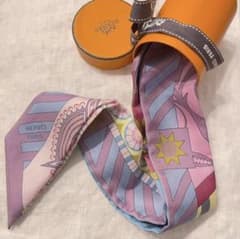 エルメスHermesツイリースカーフピンク柄美品ピコタンやバーキンにのサムネイル