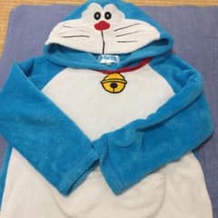 mちゃんさま専用　ドラエモンの120サイズのパジャマ上下になります。のサムネイル