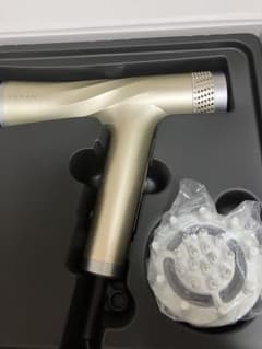 hs様専用　注意！YAMAN ヘアドライヤー ゴールド　温風が出ません。のサムネイル
