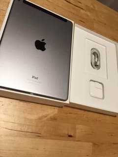 らくらく様 専用 ipad air2 本体のサムネイル