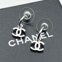 CHANEL シャネル ココマーク フープ ピアス シルバー 箱付き - メルカリ