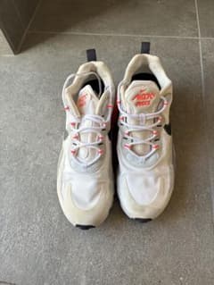 NIKE AIR MAX 270 REACT ホワイトのサムネイル