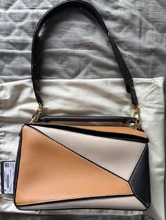 ほぼ新品　LOEWE パズルバッグ ミディアムサイズ　ショルダーバッグ