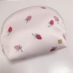 新品　ジェラートピケ　いちごポーチのサムネイル
