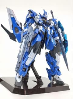 wave エストエイル 1/100　塗装済み 完成品 / プラモデルのサムネイル