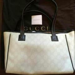 ＊なっぺ様専用＊GUCCバック《正規品》のサムネイル