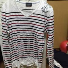 ニコルのTシャツですのサムネイル