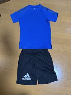 adidas キッズ 半袖Tシャツ ハーフパンツ セット 150のサムネイル
