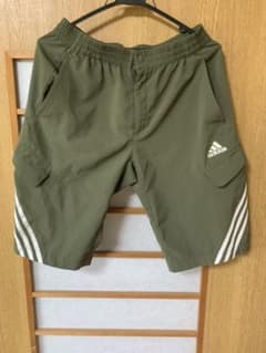adidas アディダス ハーフパンツ Ｍサイズ カーキのサムネイル