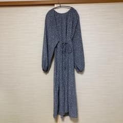 ロングワンピース☆小花柄のサムネイル