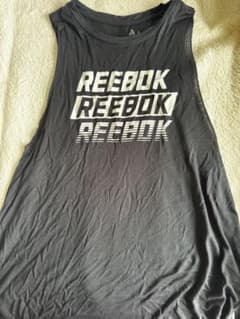 Reebok ダークグレー タンクトップのサムネイル