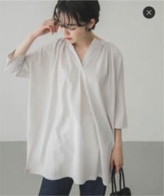 【新品未使用タグ付き】かぐれ コットンワイドシャツカットソー 北欧暮らしの道具店のサムネイル