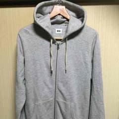 ユニクロ パーカー グレーのサムネイル