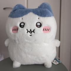 ちいかわ ハチワレ ぽっちゃり抱っこぬいぐるみのサムネイル