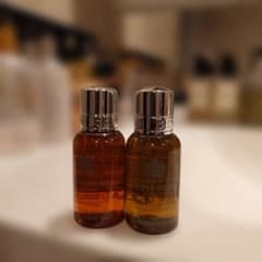 新品MOLTON BROWNバス＆シャワージェル 2本セット MOLTON BROWN バス＆シャワージェル 2本セット - メルカリ
