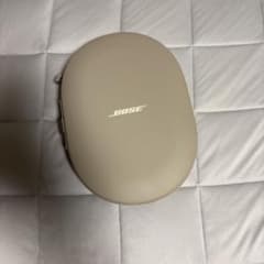 BOSE QuietComfort ヘッドホンケース　ベージュ USB他のサムネイル